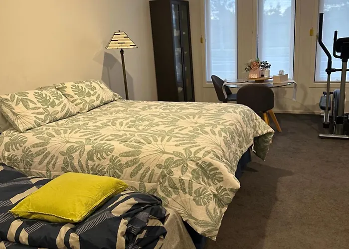 Self-Contained Flat